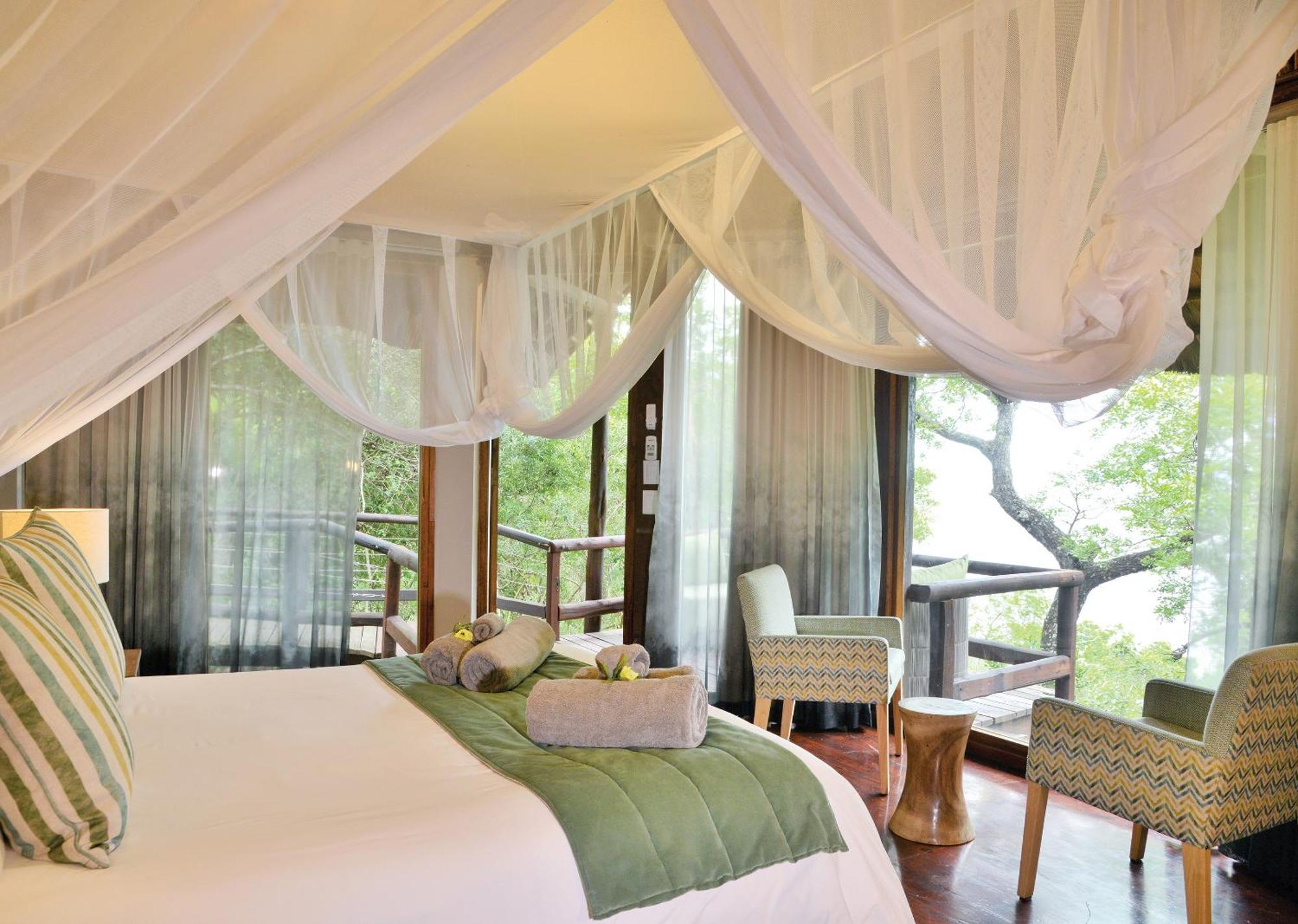Nibela Lake Lodge *
